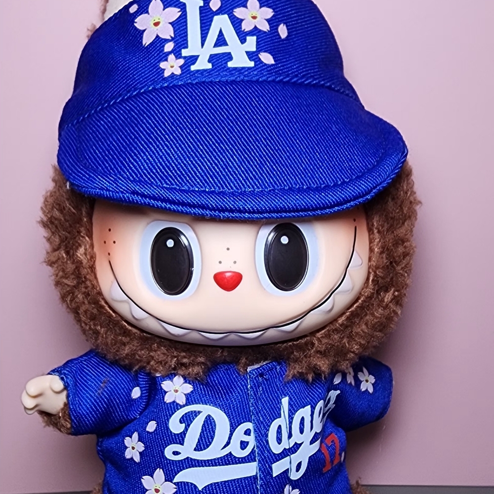 Dodgers Murakami Outfit